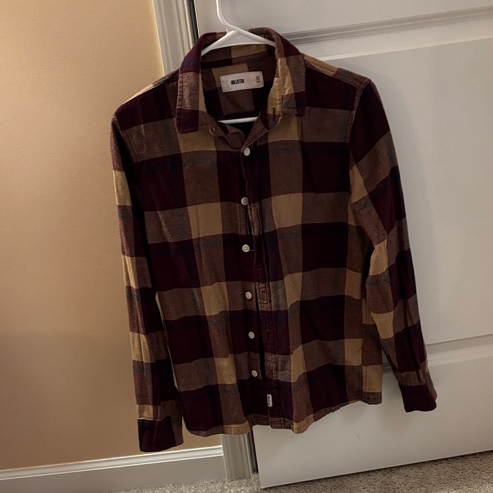 Hollister Men's Casual Plaid Shirt - Brown and Burgundy